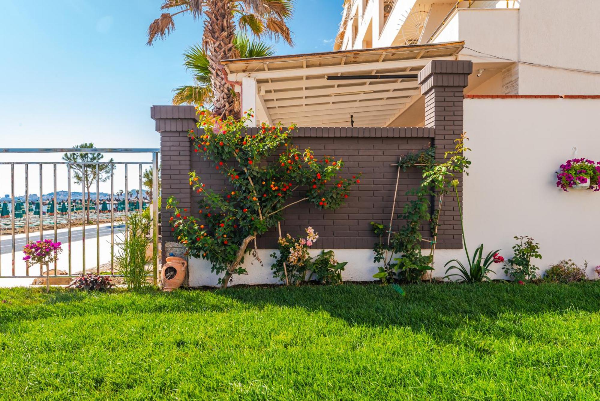 Sea View Apartments Eldo Durres Luaran gambar